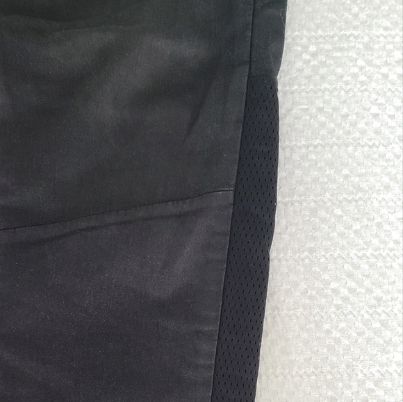 ✨️Any 3 for $15✨️ Buffalo Men's Large Black Joggers - Picture 5 of 12